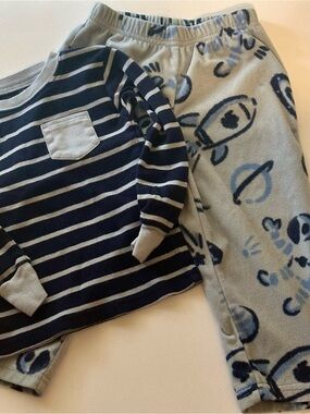 Carter’| 2T Boys| Navy Stripe and Light Blue Space-Print Pajama Set